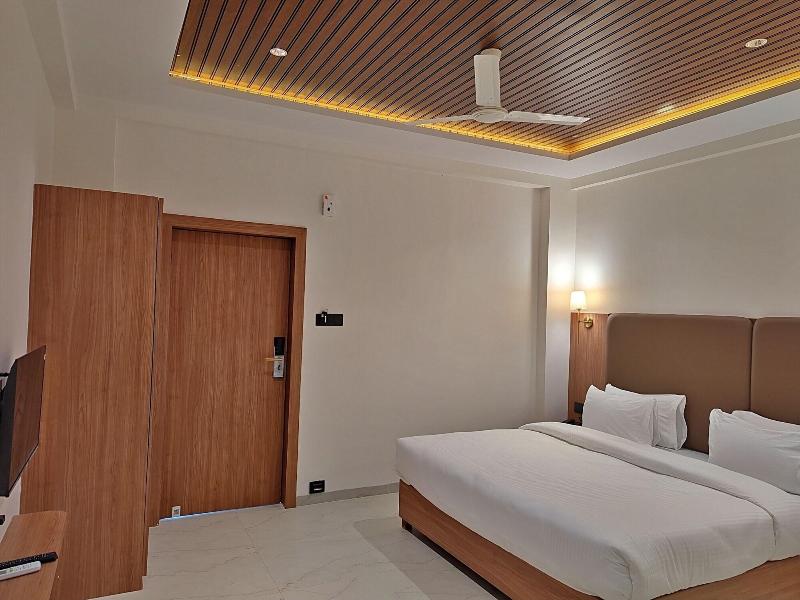 Savyasaachii Hotel, Mahabaleshwar - Pure Veg image
