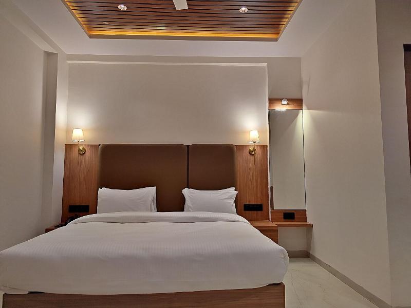 Savyasaachii Hotel, Mahabaleshwar - Pure Veg image