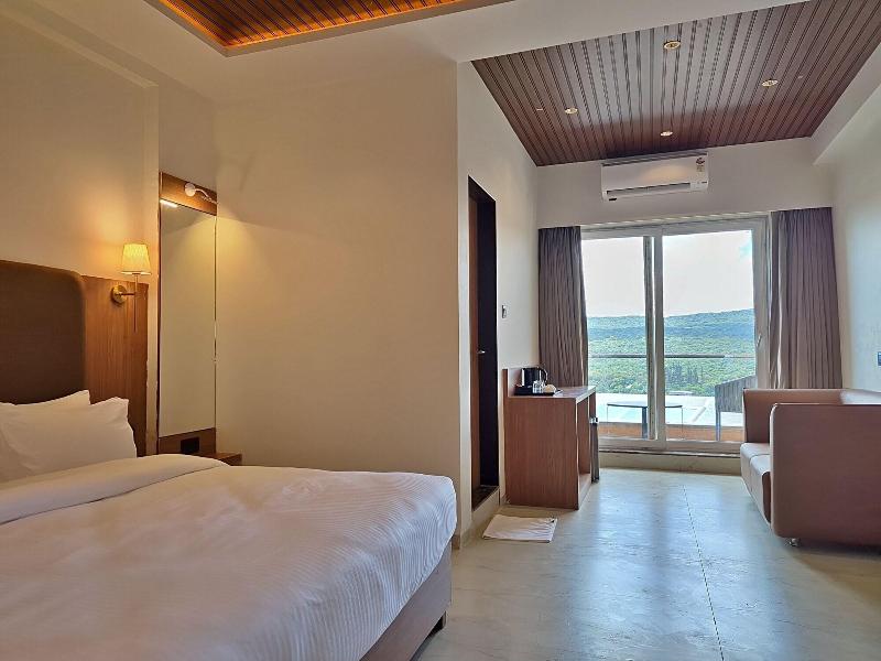 Savyasaachii Hotel, Mahabaleshwar - Pure Veg image