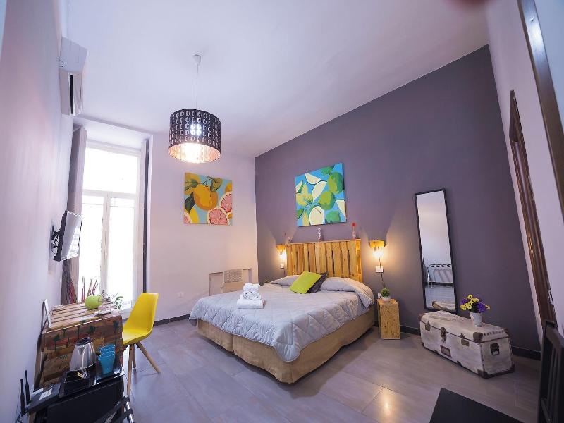 Toledo H. Napoli Centro By Clapa Group Dislocate image