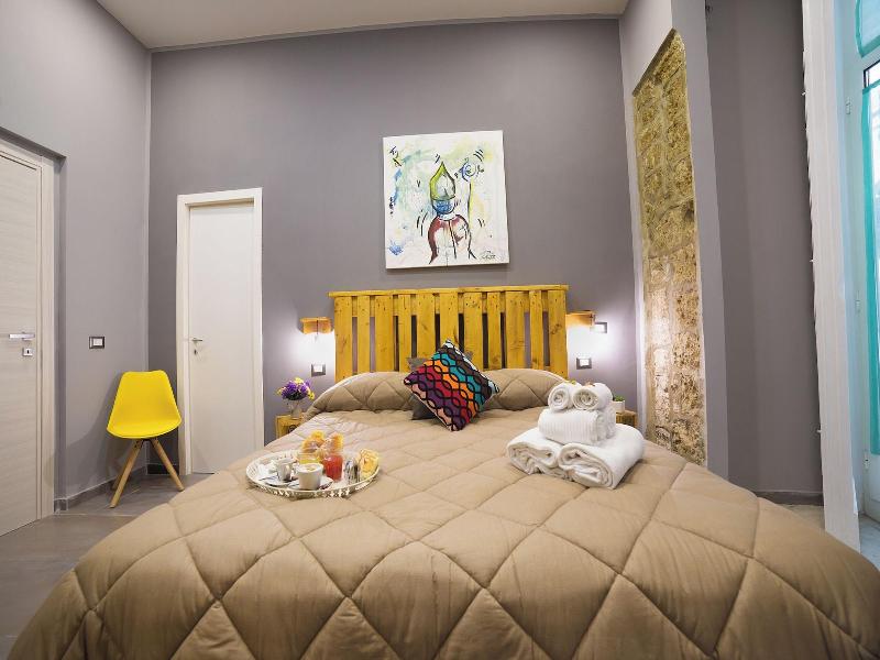 Toledo H. Napoli Centro By Clapa Group Dislocate image