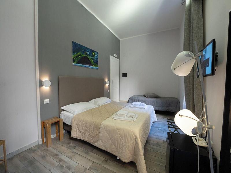 Toledo H. Napoli Centro By Clapa Group Dislocate image