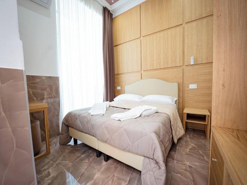 Toledo H. Napoli Centro By Clapa Group Dislocate image