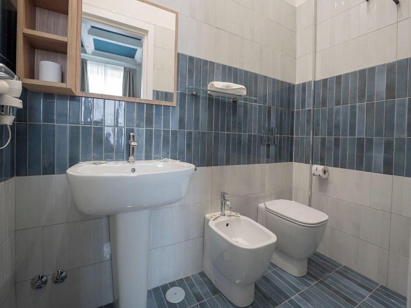 Medina H. Napoli Centro By Clapa Group Dislocate image
