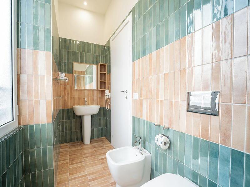 Medina H. Napoli Centro By Clapa Group Dislocate image