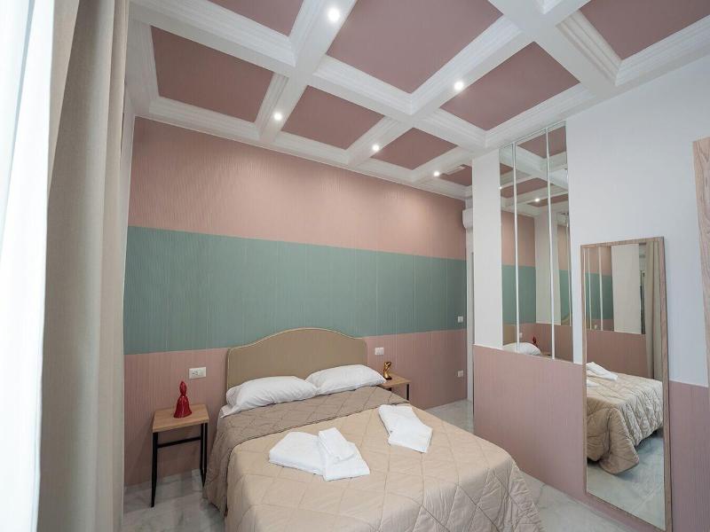 Medina H. Napoli Centro By Clapa Group Dislocate image