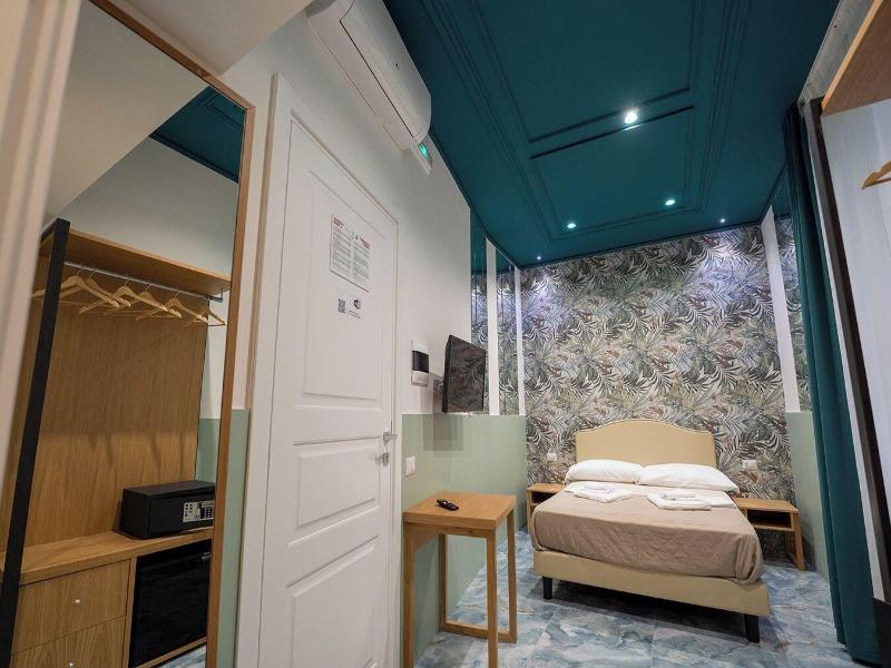 Medina H. Napoli Centro By Clapa Group Dislocate image