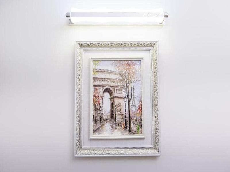 Deluxe Hotel By Zorge Street image