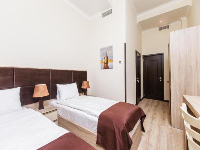 Deluxe Hotel By Zorge Street image