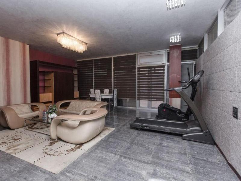 Deluxe Hotel By Zorge Street image