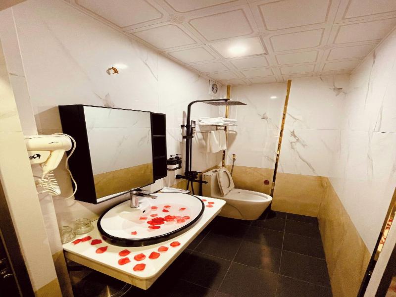Nam Cuong X Hotel image