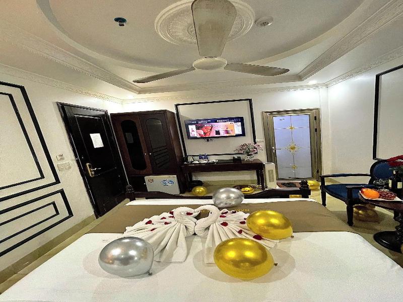 Nam Cuong X Hotel image