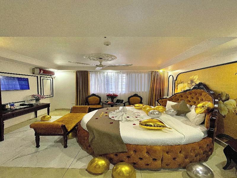Nam Cuong X Hotel image
