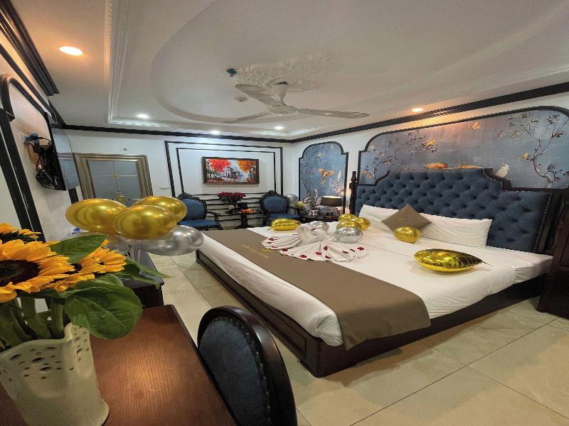Nam Cuong X Hotel image