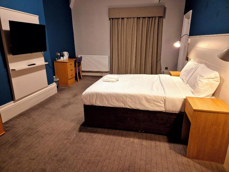 Eden Arms Hotel, Durham image