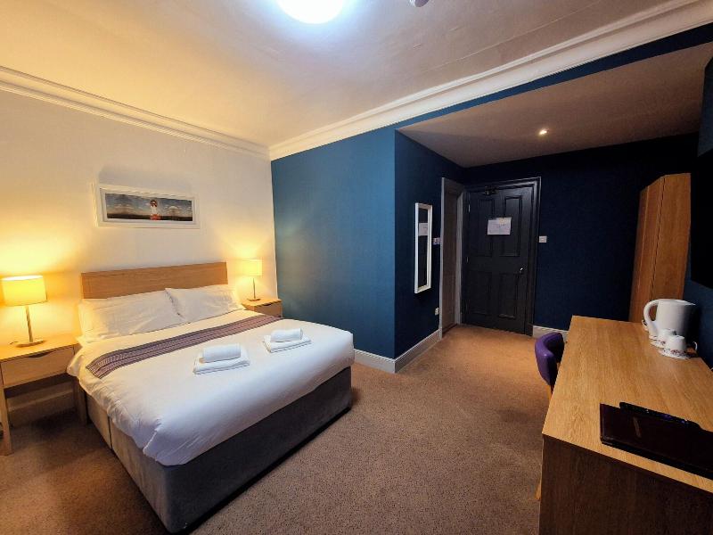 Eden Arms Hotel, Durham image