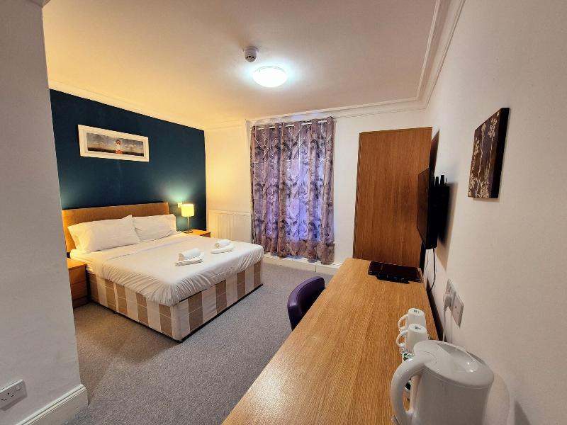 Eden Arms Hotel, Durham image