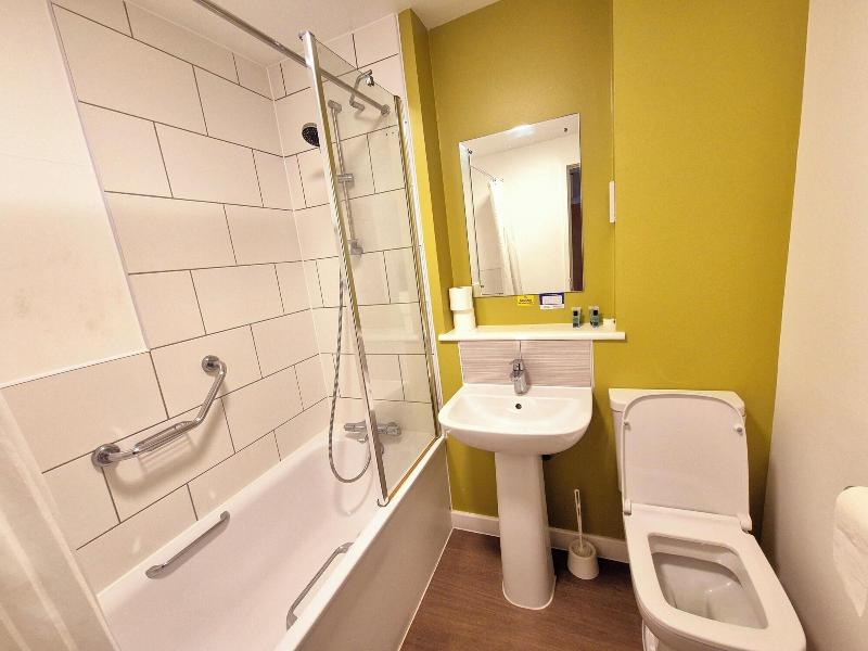Eden Arms Hotel, Durham image