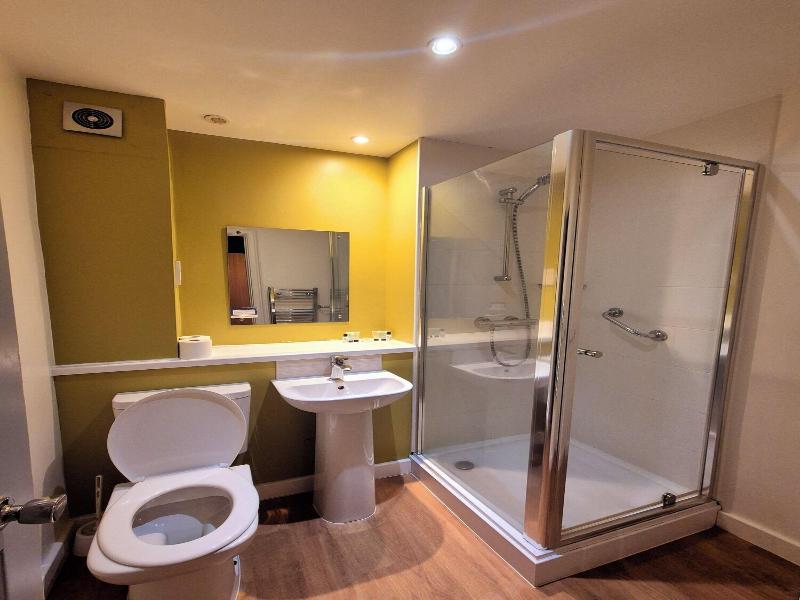 Eden Arms Hotel, Durham image