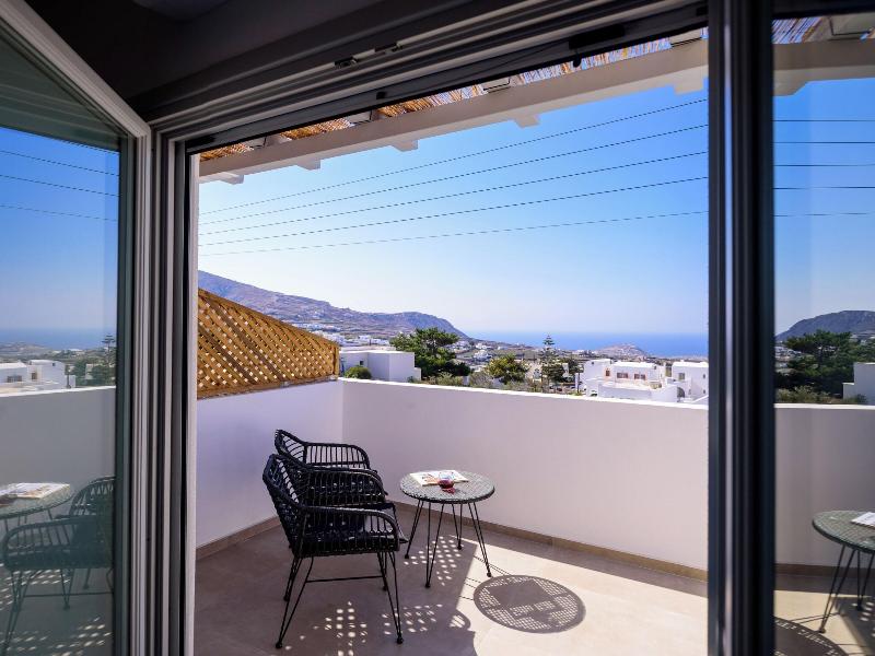 Elia Pyrgos Suites