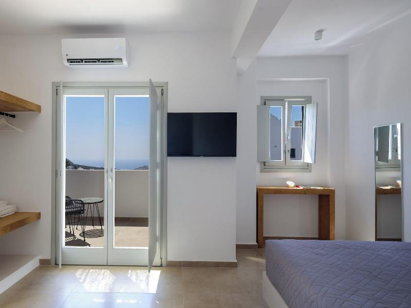 Elia Pyrgos Suites gallery photo 15