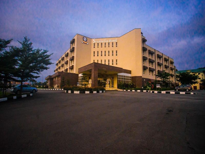 Sandralia Hotel image