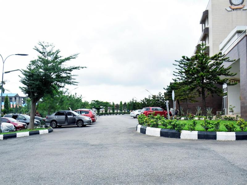 Sandralia Hotel image