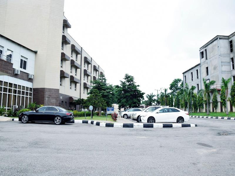 Sandralia Hotel image