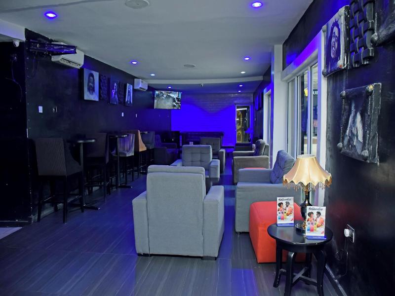 Sandralia Hotel image