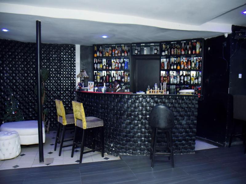 Sandralia Hotel image