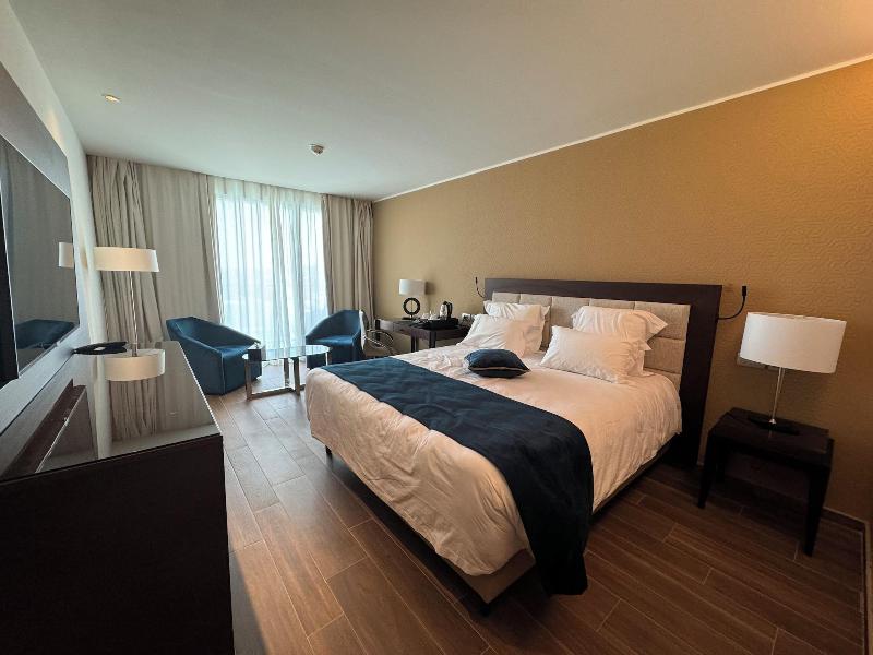 Seybouse Hotel & Spa image