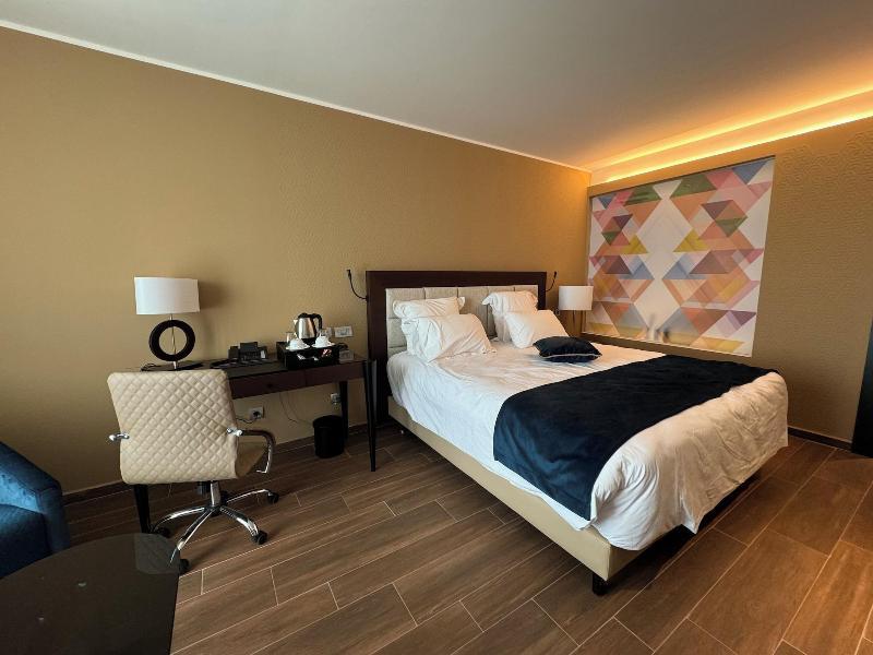 Seybouse Hotel & Spa image