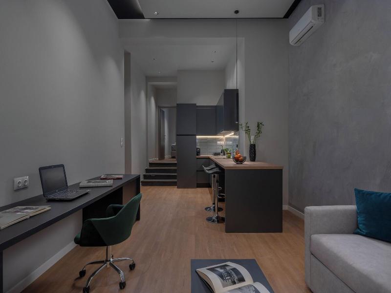 Hebrard Industrial Suites image