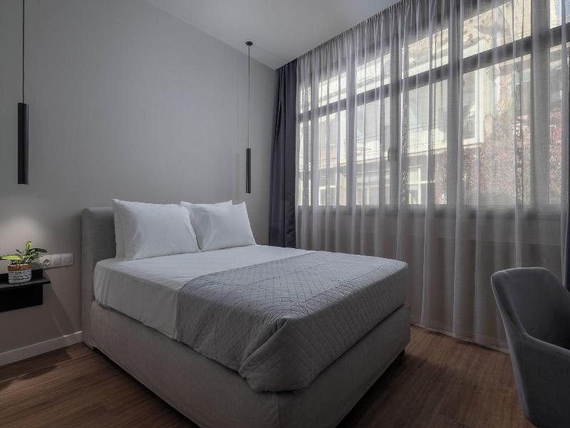 Hebrard Industrial Suites image