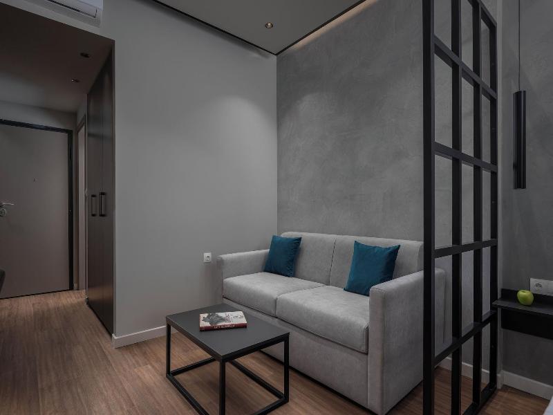 Hebrard Industrial Suites image