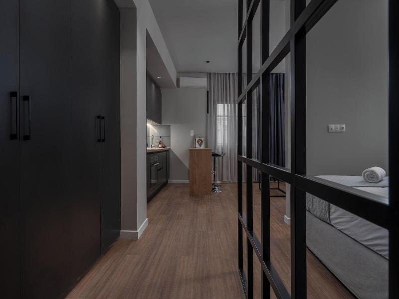 Hebrard Industrial Suites image