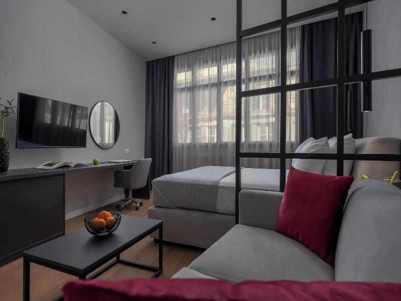 Hebrard Industrial Suites image