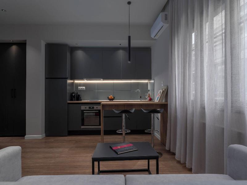 Hebrard Industrial Suites image