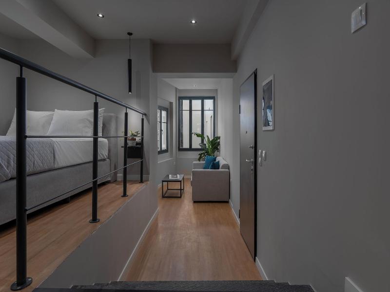 Hebrard Industrial Suites image