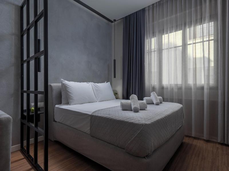 Hebrard Industrial Suites image