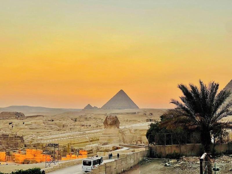 White House Pyramids View image