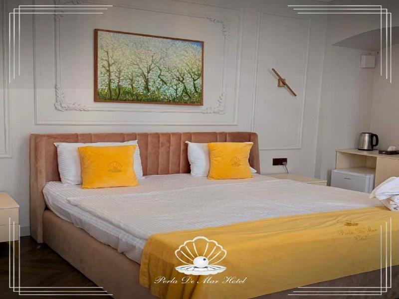 Perla De Mar Hotel image