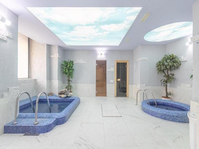 Passage Luxury Hotel Baku image