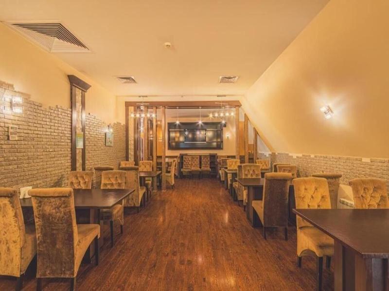 Passage Luxury Hotel Baku image