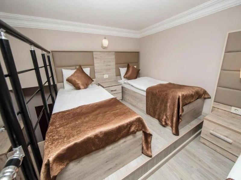 Passage Luxury Hotel Baku image