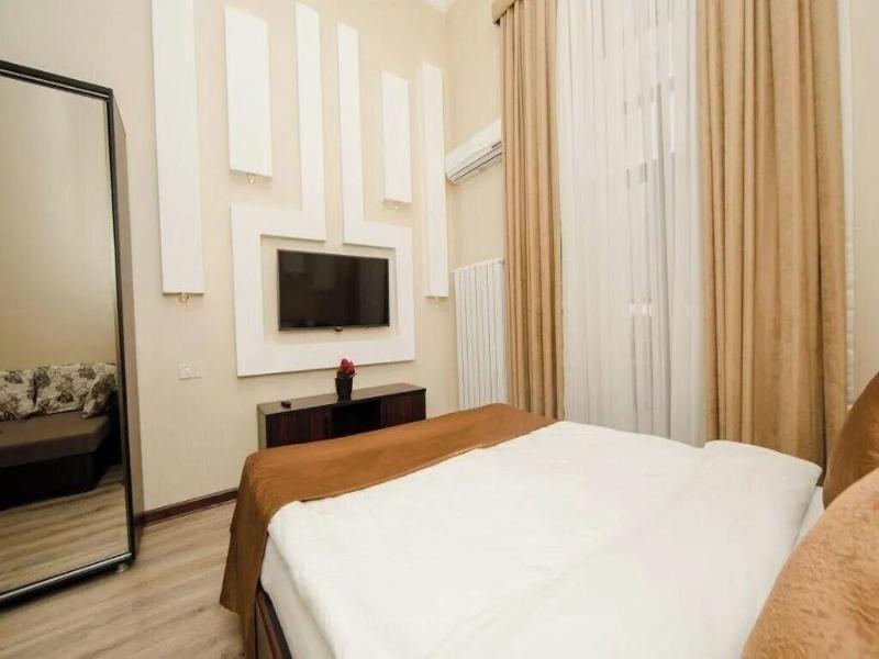 Passage Luxury Hotel Baku image