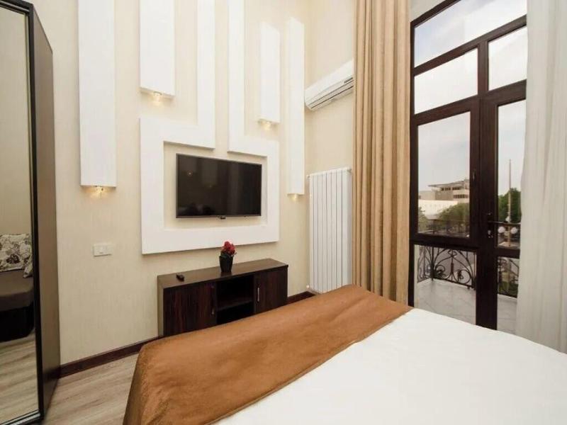 Passage Luxury Hotel Baku image