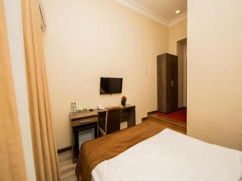 Passage Luxury Hotel Baku image