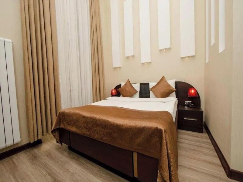 Passage Luxury Hotel Baku image