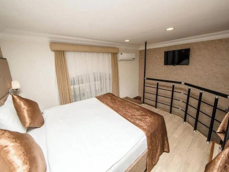 Passage Luxury Hotel Baku image